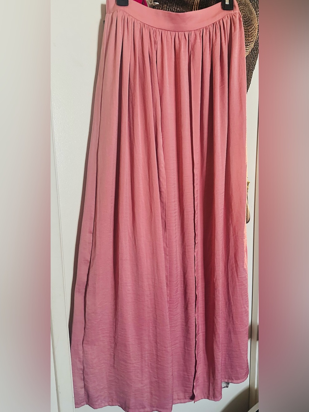 Forever 21 Mauve Pink Maxi Skirt - Flowing Pleated Design